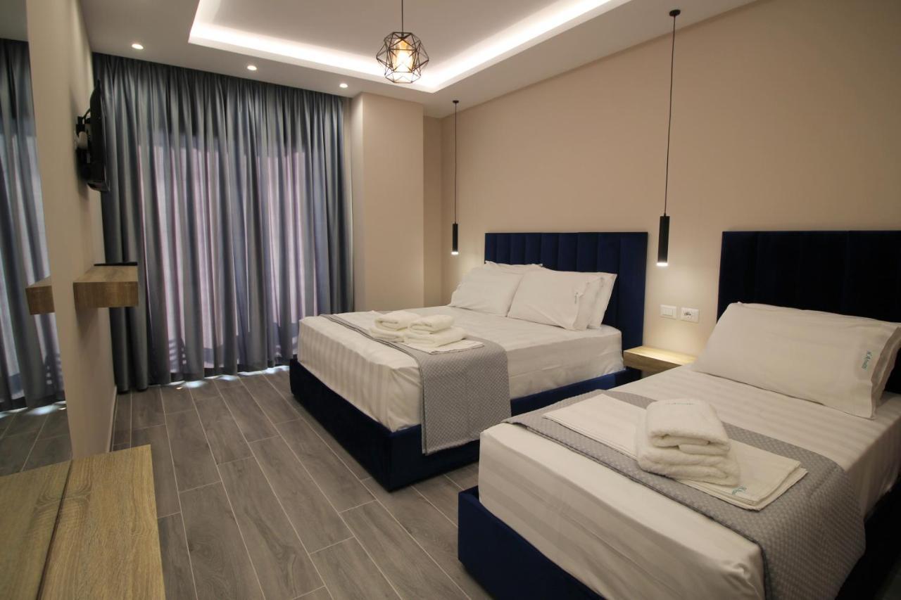 Afrodite Suites Sarandë エクステリア 写真