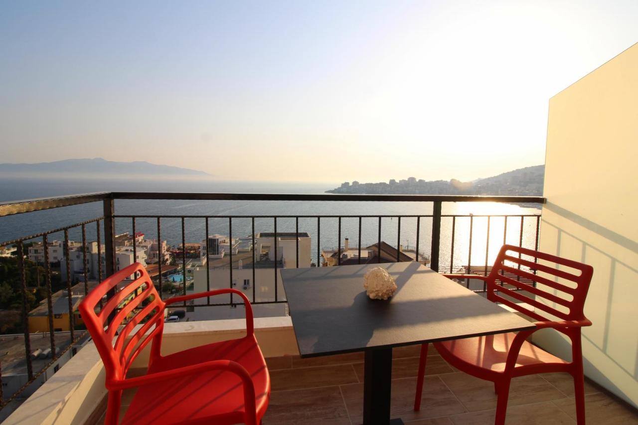 Afrodite Suites Sarandë エクステリア 写真