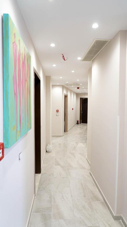 Afrodite Suites Sarandë エクステリア 写真