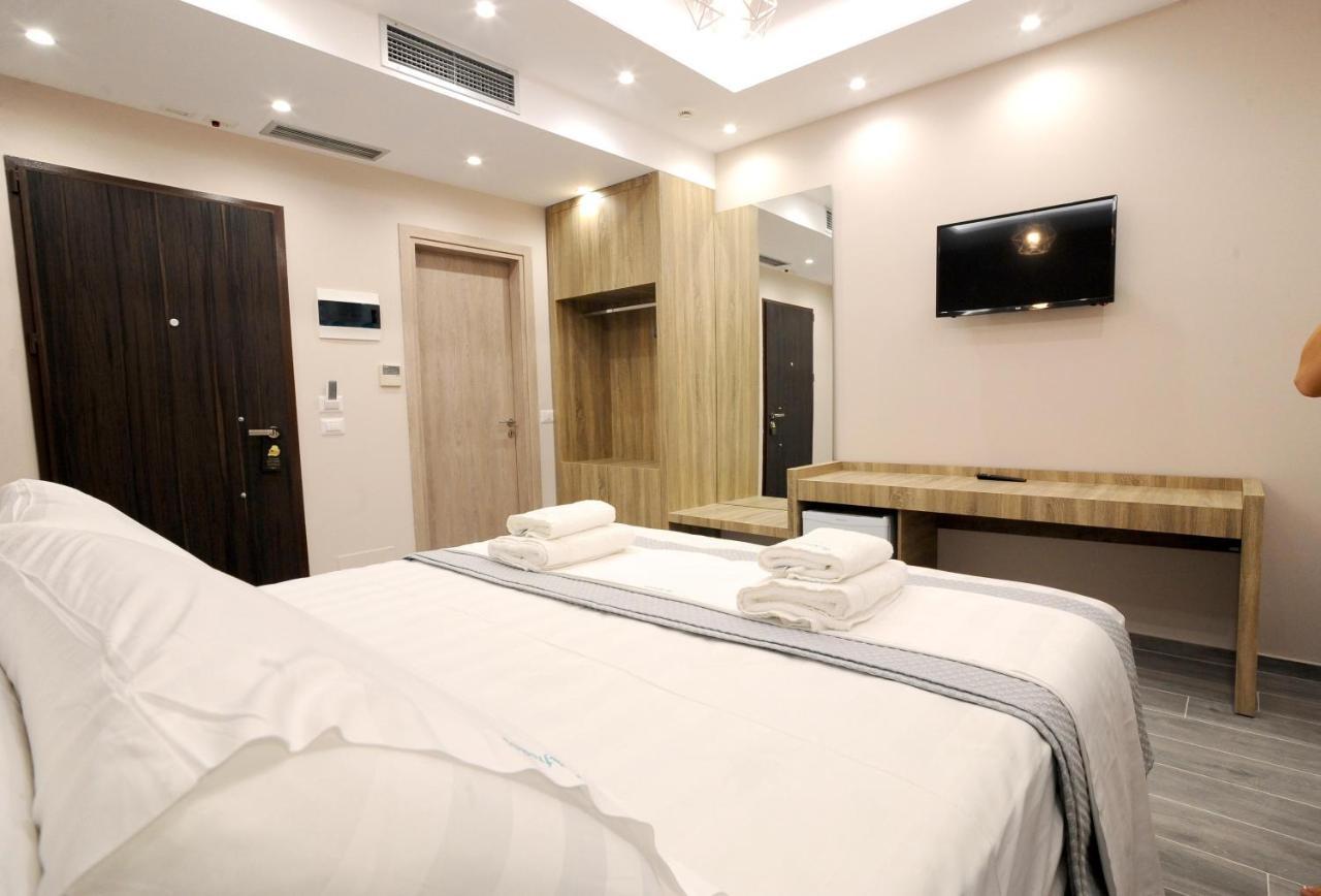 Afrodite Suites Sarandë エクステリア 写真