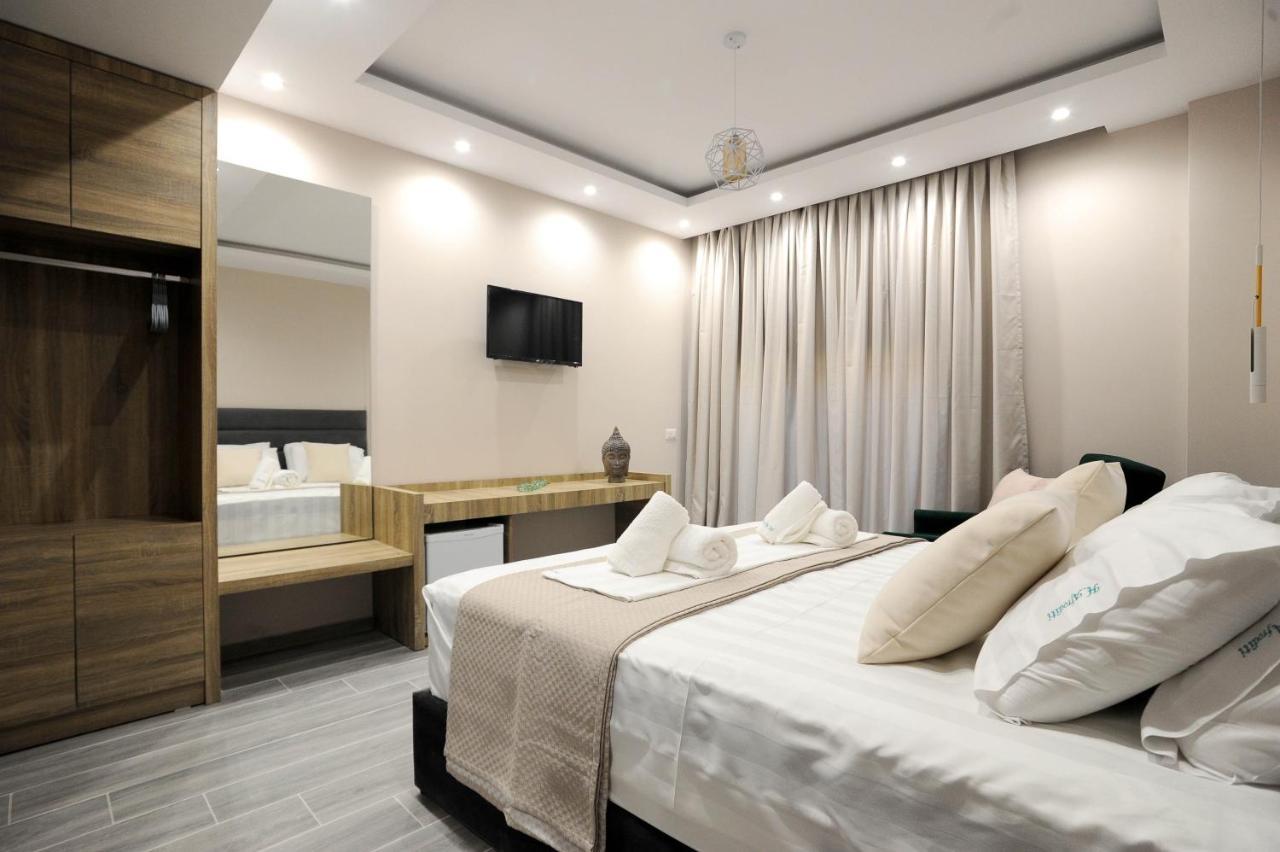 Afrodite Suites Sarandë エクステリア 写真