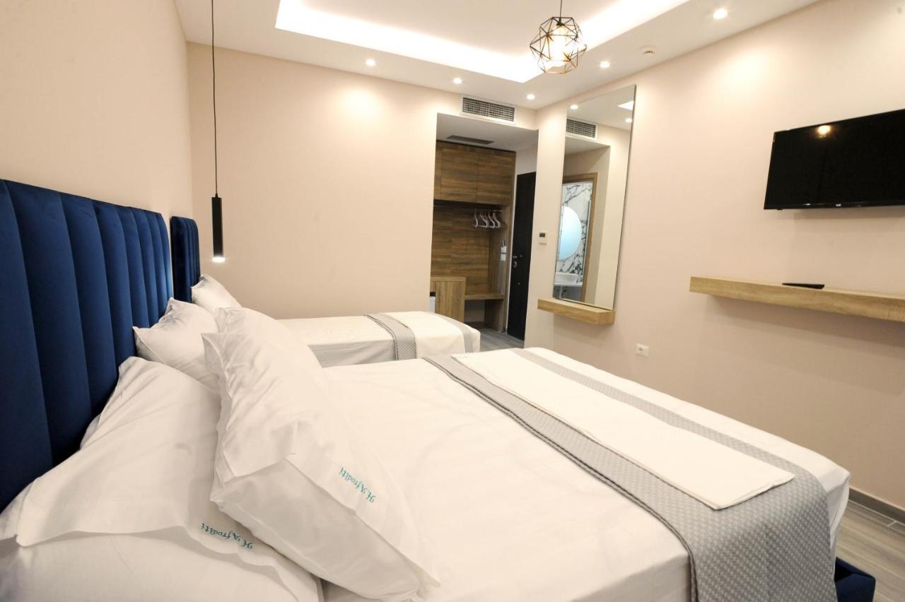 Afrodite Suites Sarandë エクステリア 写真