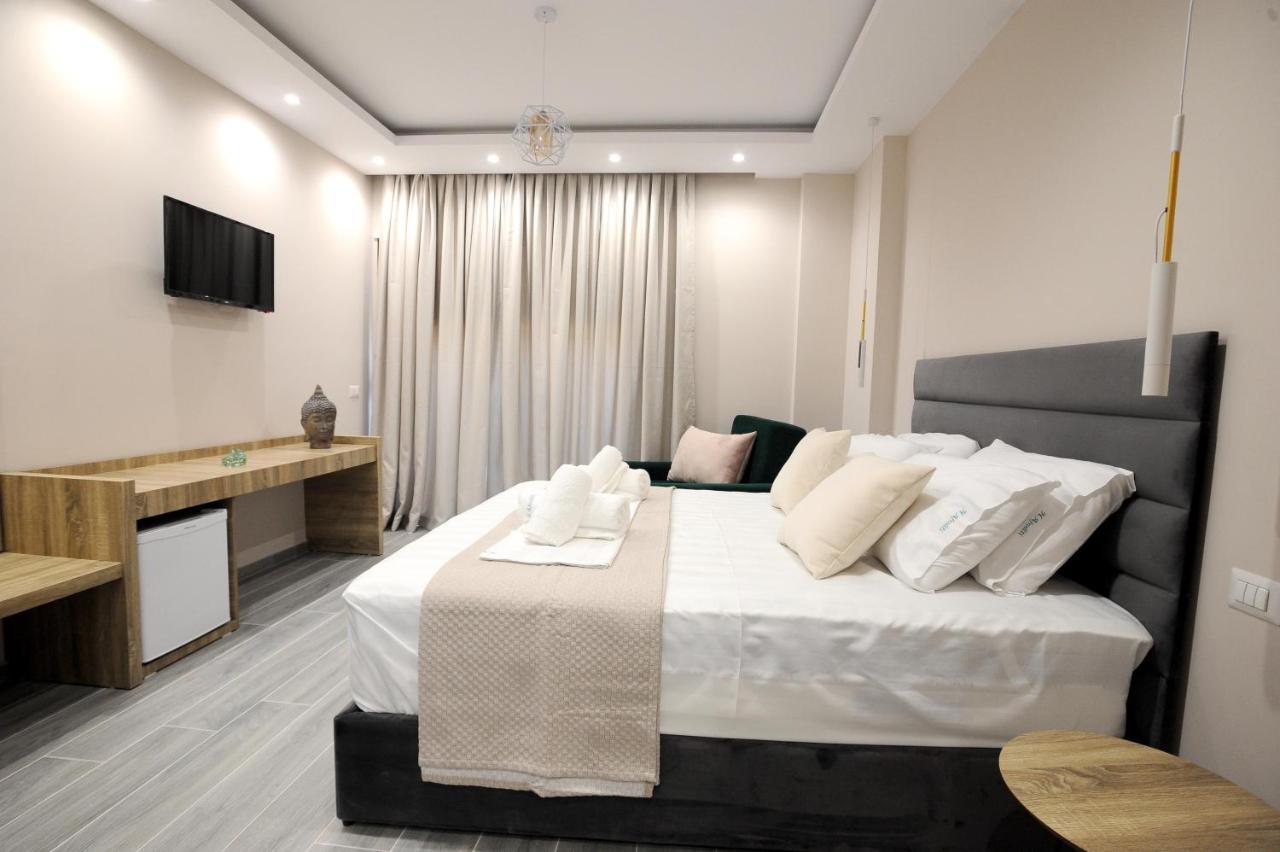 Afrodite Suites Sarandë エクステリア 写真