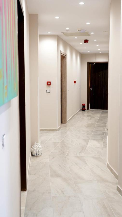 Afrodite Suites Sarandë エクステリア 写真