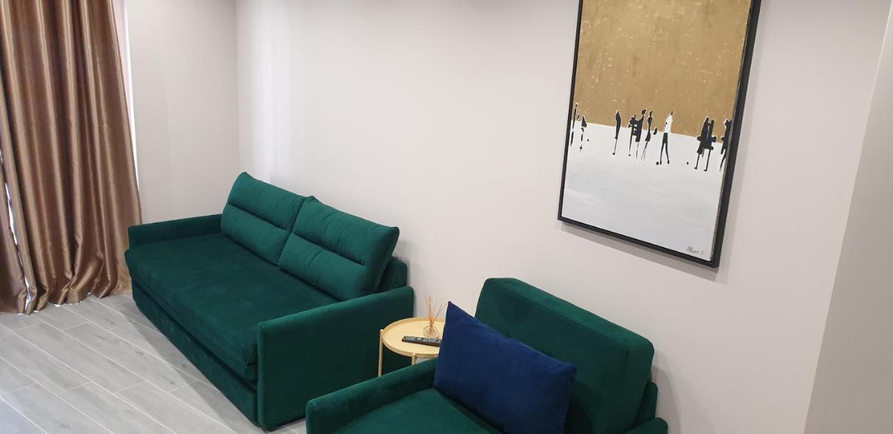 Afrodite Suites Sarandë エクステリア 写真